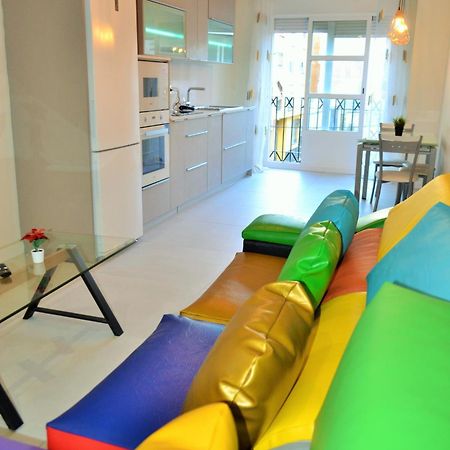 Apartament Centro Hospitales Saturno Malaga Zewnętrze zdjęcie